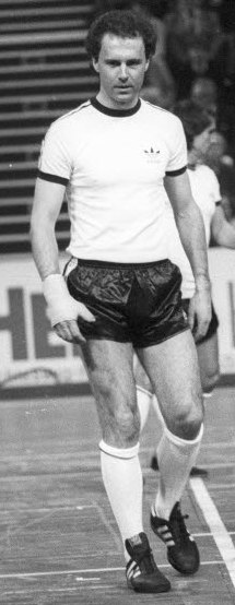 Στο τέλος της καριέρας του το 1983
